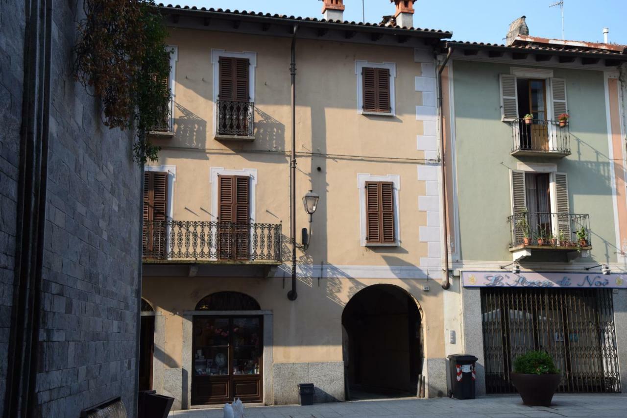 Appartamento Bilocale Vecchio Borgo Borgosesia Esterno foto